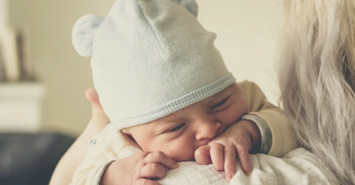 Holding Baby Upright After Feeding how and when to stop